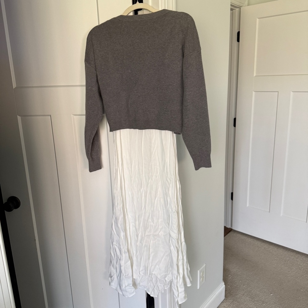 Anthropologie Long-Sleeve Twofer Sweater Midi Dress gray white - Picture 6 of 6
